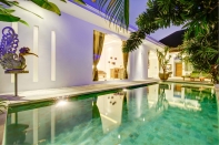 Villa rental Seminyak, Bali, #327